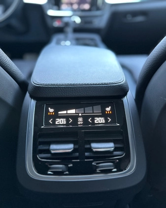 Volvo S90 cena 87499 przebieg: 218000, rok produkcji 2017 z Ćmielów małe 352